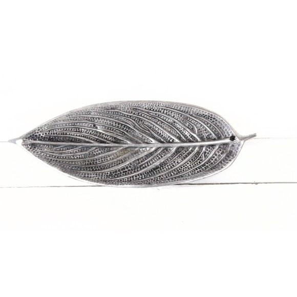 Vintage silver metal small leaf trinket tray - Picture 2 of 5